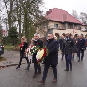 Poręba uczciła święto niepodległości (6)