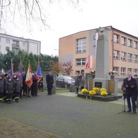 Poręba uczciła święto niepodległości (6)