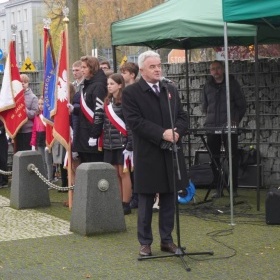 Poręba uczciła święto niepodległości (1)